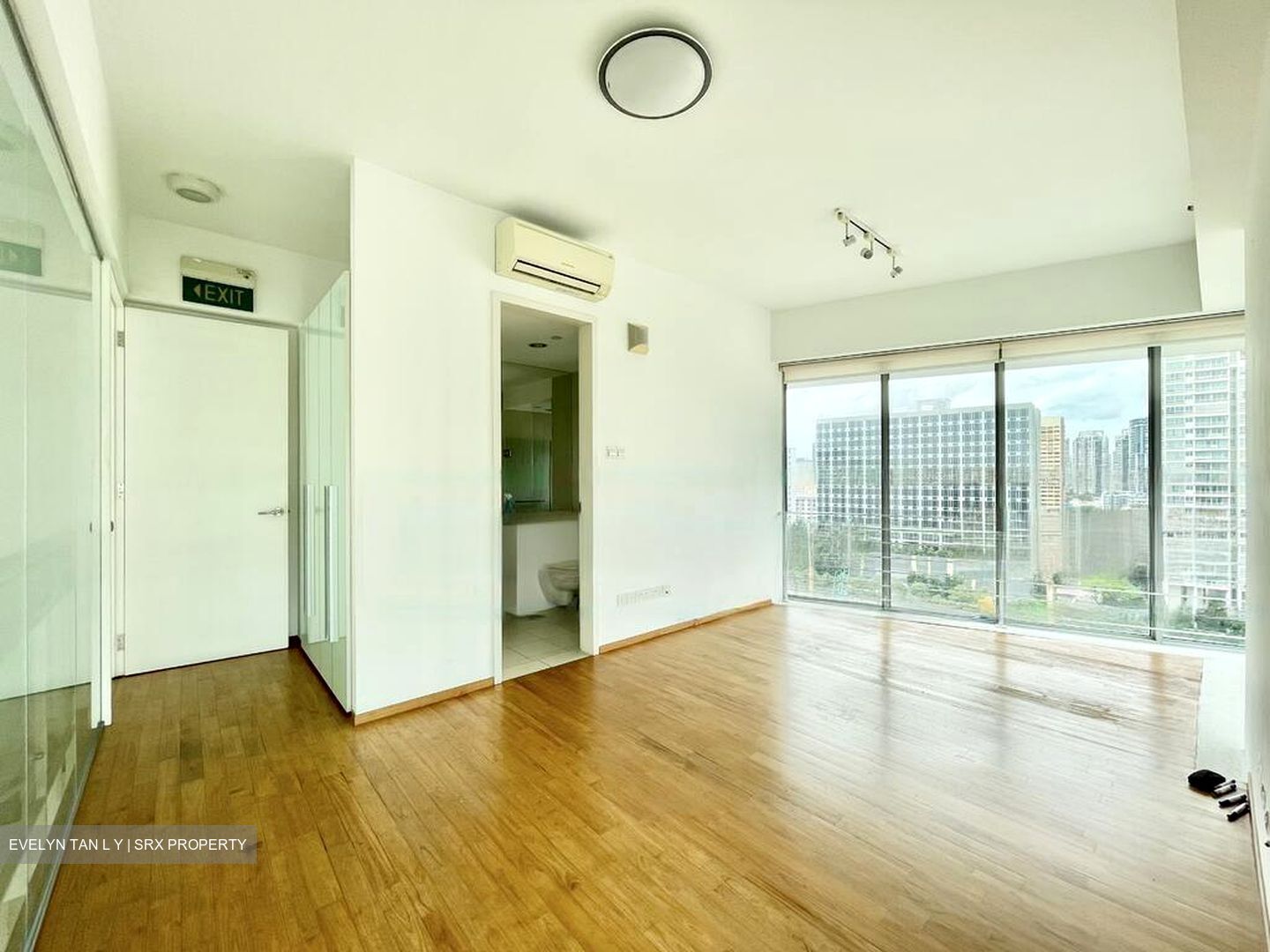 Southbank (D7), Office #458093321